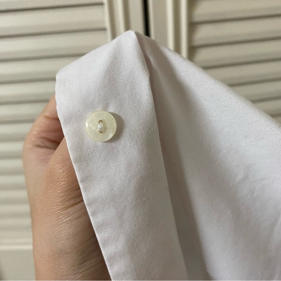 Vintage White button down shirt! Classic - Picture 4 of 7
